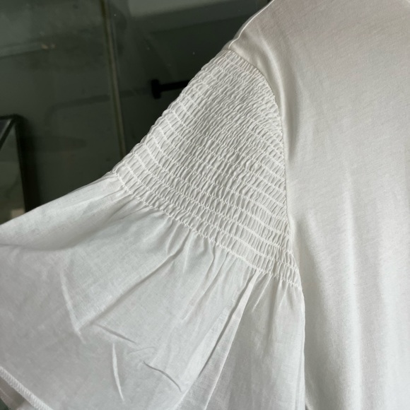 Ruffled sleeve tshirt by Stella and dot - Picture 3 of 5